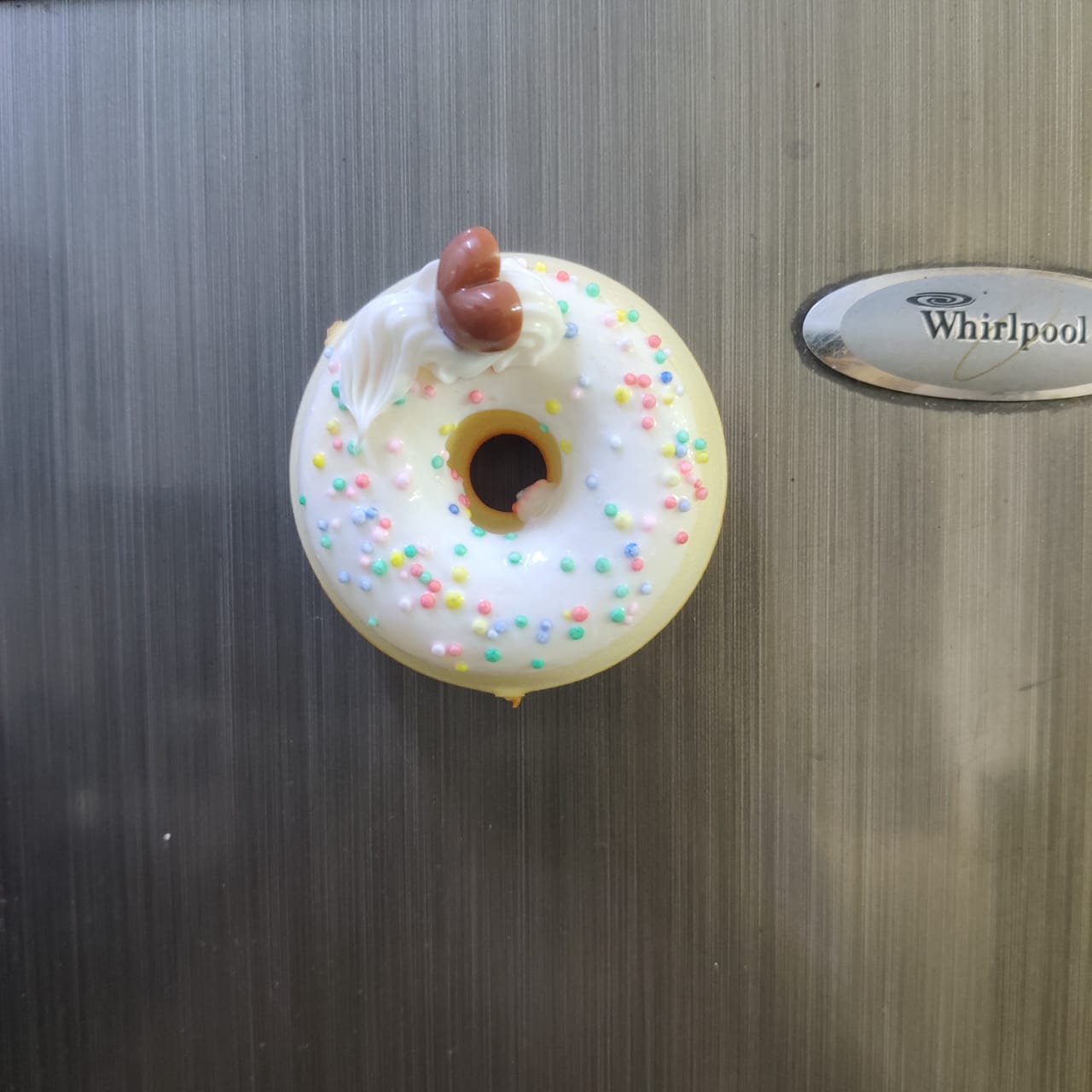 Donut Fridge Magnet - 1pc