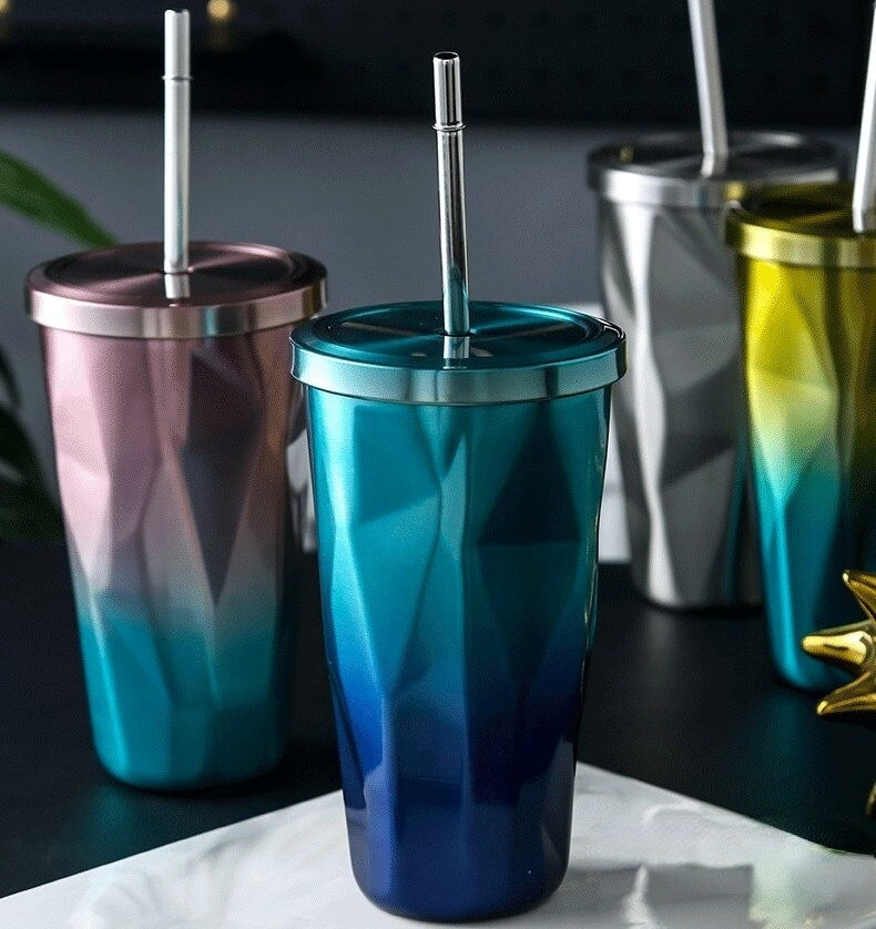 Tumbler glass with deals straw