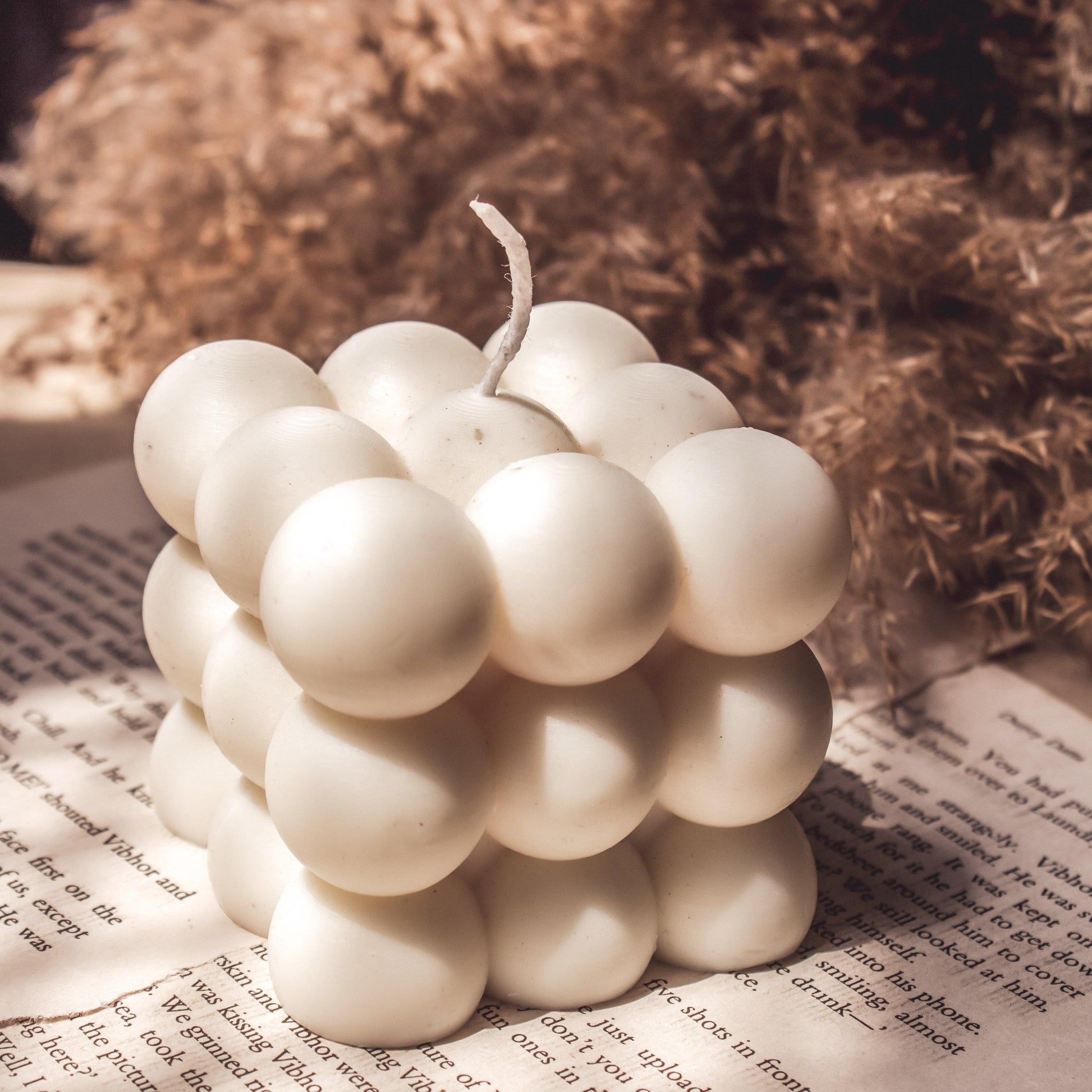 White Bubble candle - The Umbrella store