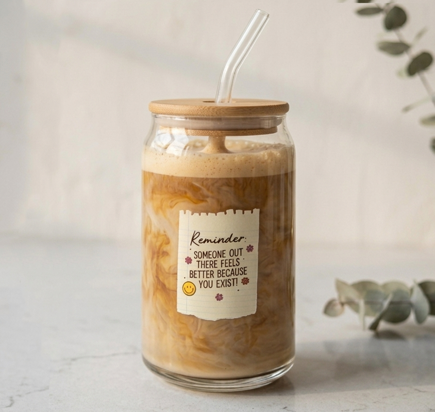 Reminder note Glass tumbler with wooden lid and glass straw