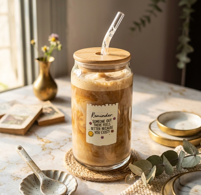 Reminder note Glass tumbler with wooden lid and glass straw