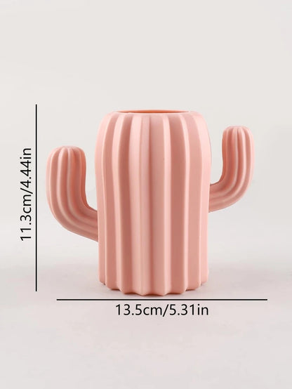 Cactus pen stand
