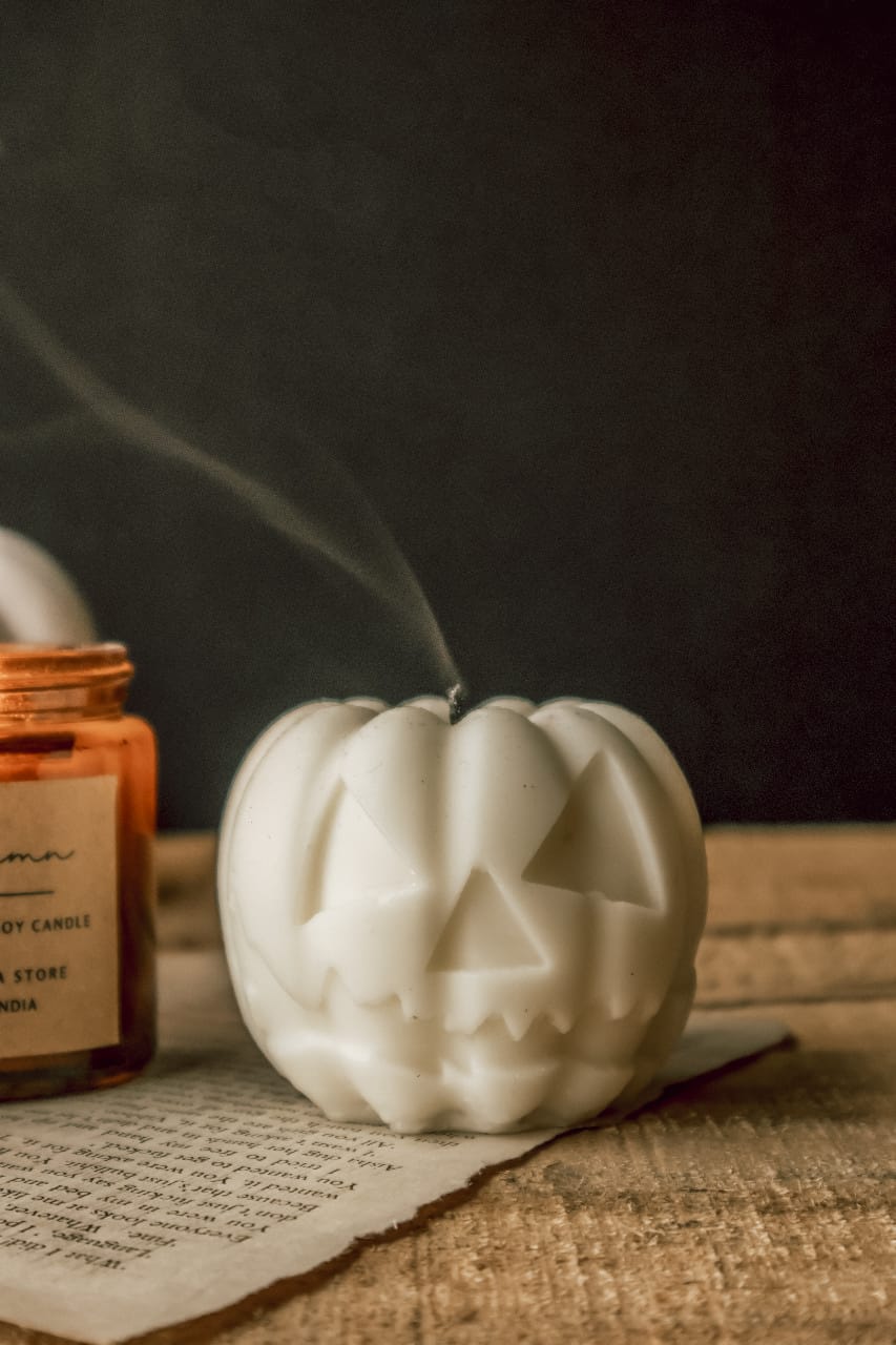 Pumpkin Candle - 1 pc