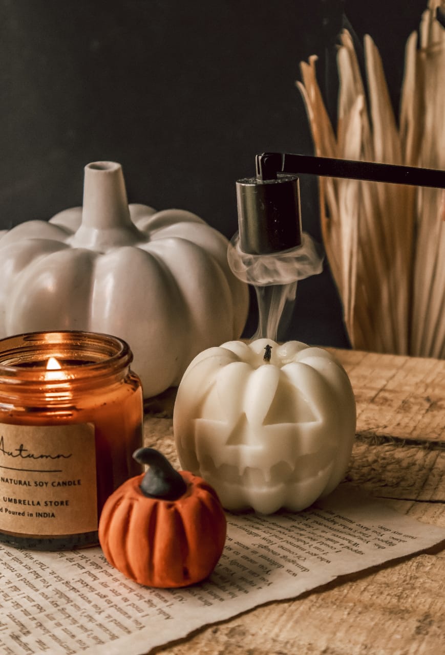 Pumpkin Candle - 1 pc