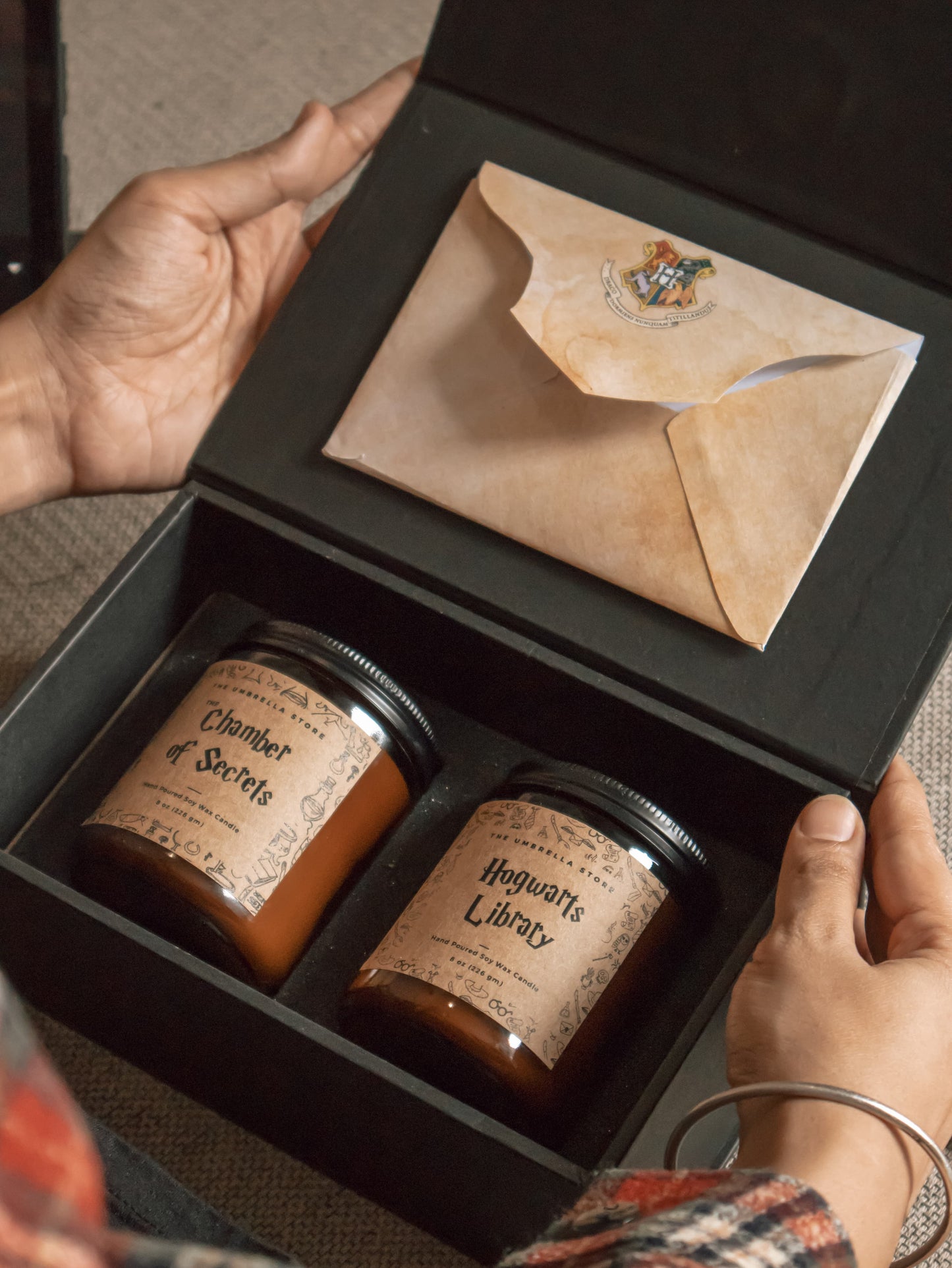 Chamber of secrets and hogwarts library scented candle
