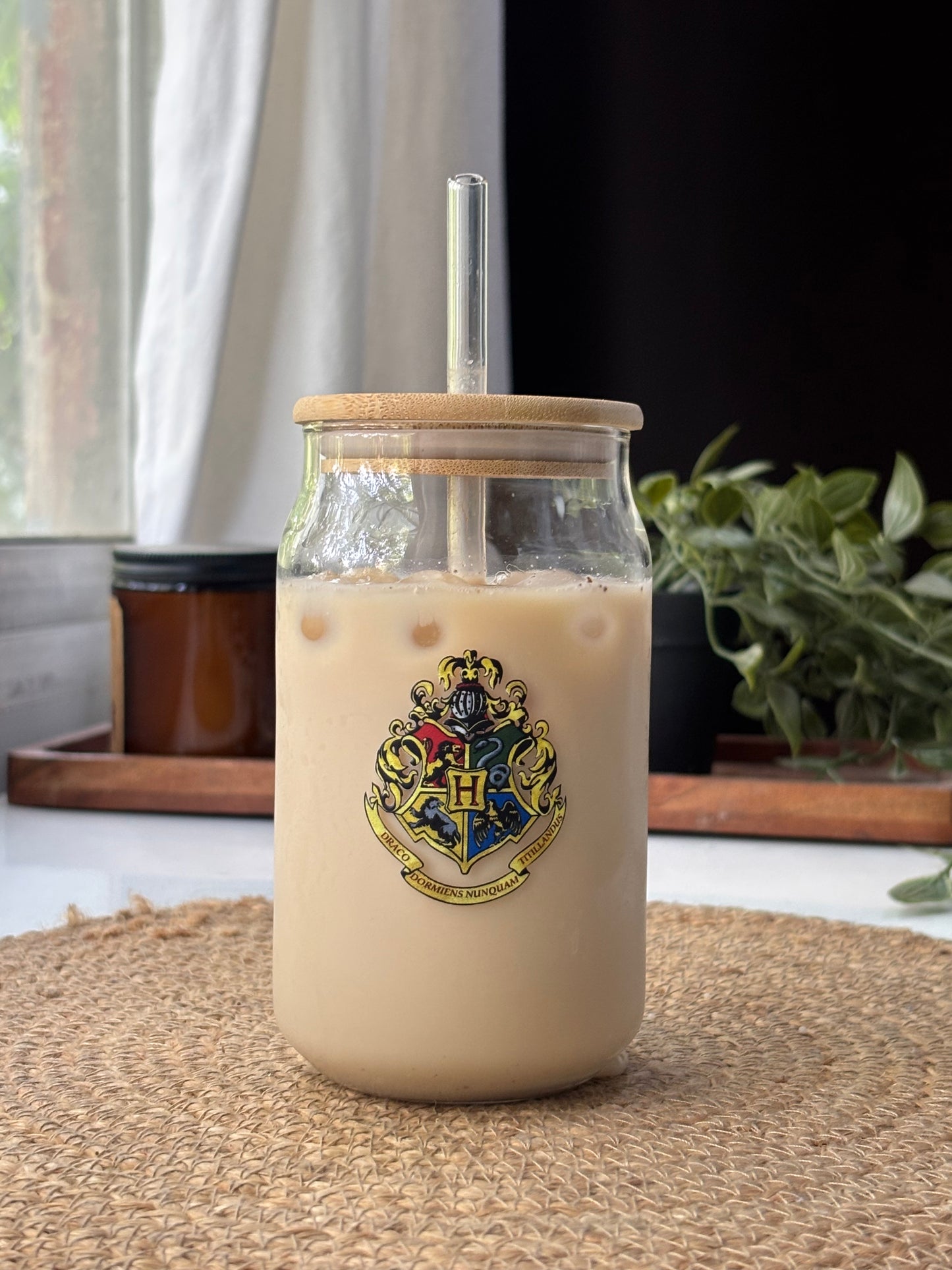 Hogwarts Can Glass tumbler with wooden lid and glass straw | Harry potter themed glass tumbler