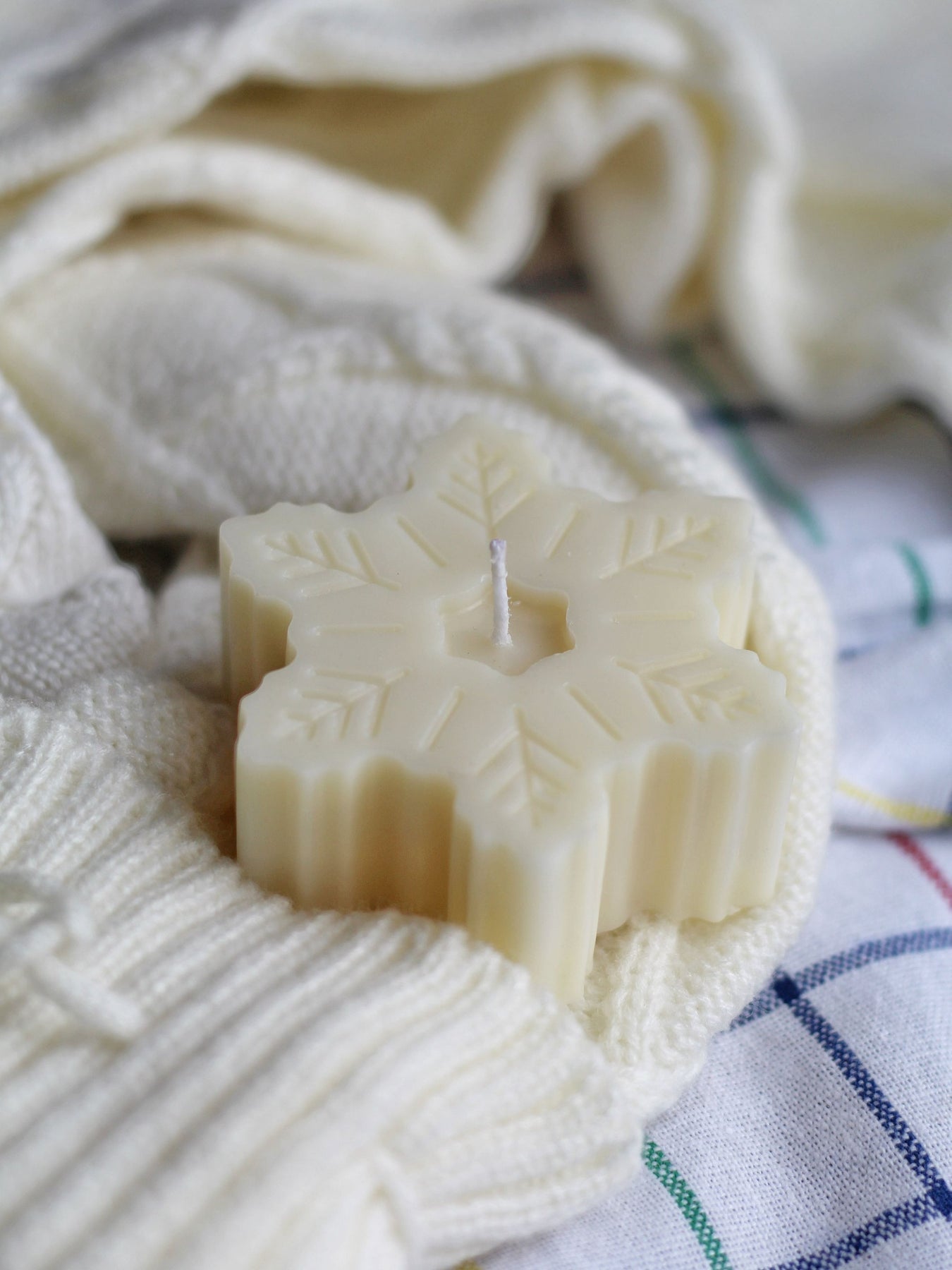 Snowflake Soy Candle | 1 pc - The Umbrella store