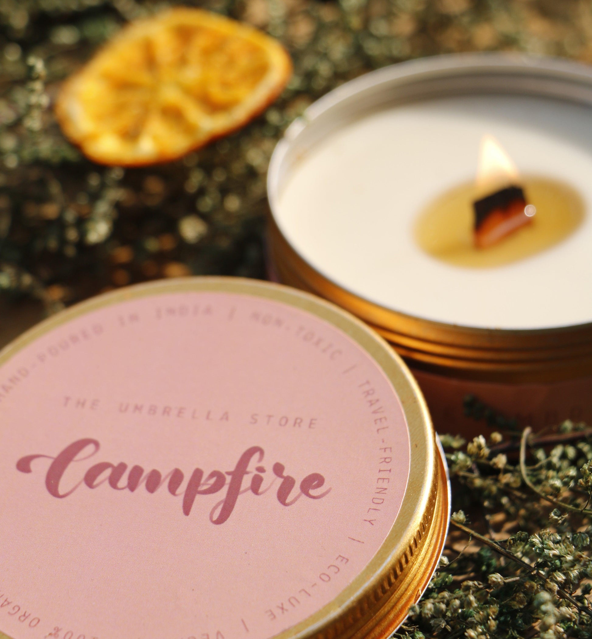 Campfire scented candle - The Umbrella store
