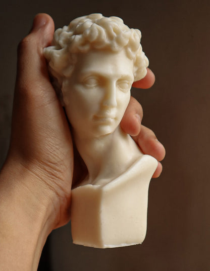 Big Apollo Sculpture Candle